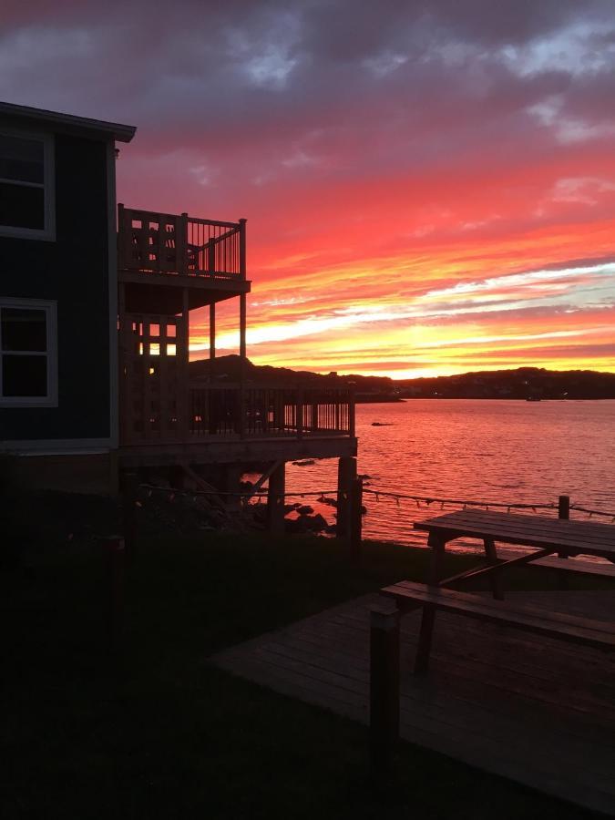 Toulinguet Inn - Suites Twillingate Exterior foto